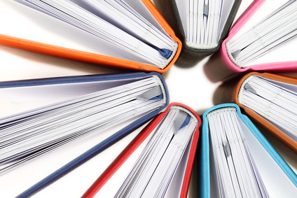 Books in Circle-copyright viperagp/Fotolia.com